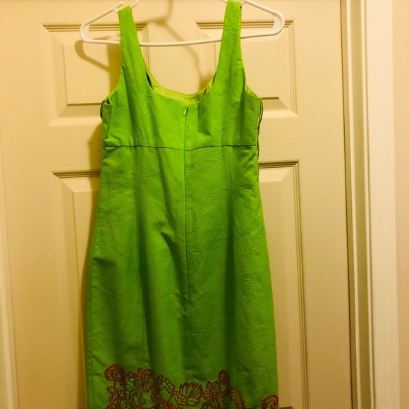 Ready for Spring and Summer!
Beautiful green dress w/ fuchsia detail. - Picture 5 of 5